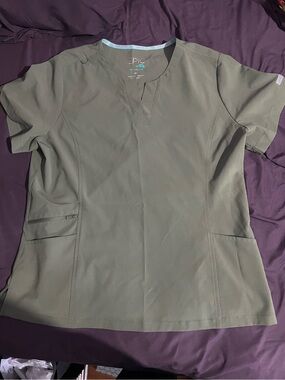 Epic by IRG Olive Green Women’s V-Neck Scrub Top